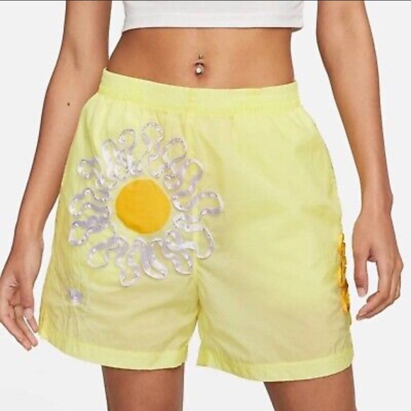 Sportswear Nike  Project Uphoria
Yellow Daisy Women's NWT yellow rare spring Nwt - Picture 1 of 7